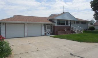 833 S 7th St, Albion, NE 68620