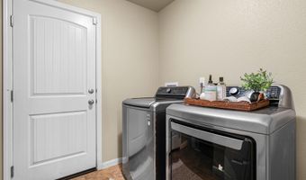 2606 Sapphire Ln, Anderson, CA 96007