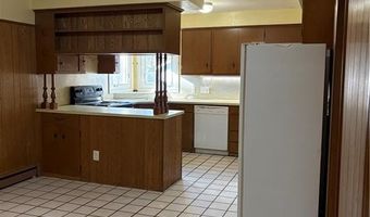 25 Pensaukee Ave, North Providence, RI 02911