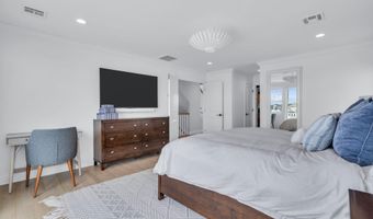 33 Amherst Dr, Bayville, NJ 08721