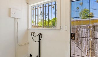 911 N Dos Robles Pl, Alhambra, CA 91801