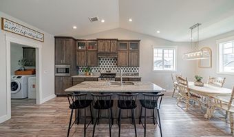 4878 Torcello Dr, Ammon, ID 83406