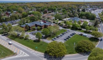 360 Kingstown Rd, Narragansett, RI 02882