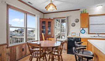 241 Moonlight Dr, Atlantic Beach, NC 28512