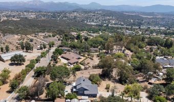 2827 N Victoria Dr, Alpine, CA 91901