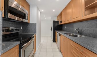 9801 Collins Ave 18H, Bal Harbour, FL 33154