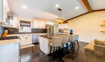 17 W667 Lorraine Ave, Addison, IL 60101