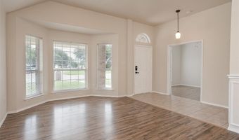302 Howard Way Dr, Aledo, TX 76008