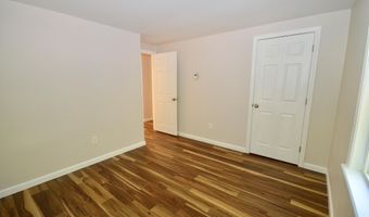 71 Baldwin Dr, Bangor, ME 04401