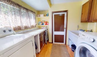 2419 9th St, Altoona, PA 16601