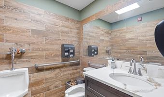 827 KENNEDY St NW, Washington, DC 20011