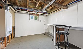 30 Munroe St, Bangor, ME 04401