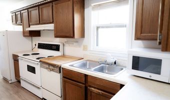 202 Creek Dr, Batesville, MS 38606