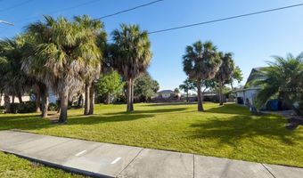 6225 FLAMINGO Dr, Apollo Beach, FL 33572