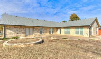 3104 N Pinecrest Dr, Bethany, OK 73008
