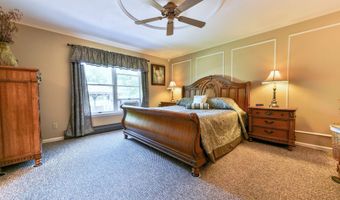 625 McKay Rd, Amsterdam, NY 12010