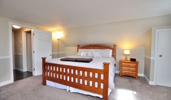 65 Council Ring Dr, Bristol, CT 06010