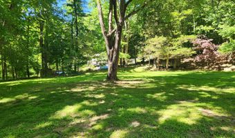 39 Taylor Rd, Bethel, CT 06801