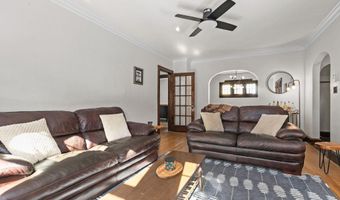 1613 N DIVISION St, Appleton, WI 54911