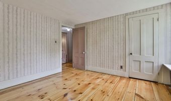 42 Main St, Brookline, NH 03033
