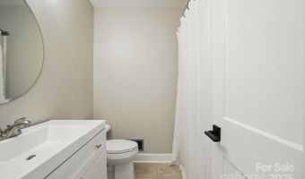 1917 Bentley Pl, Charlotte, NC 28205
