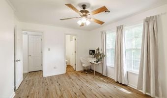 114 Barrington Dr 4, Athens, GA 30605
