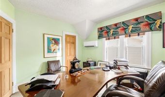 48 Wollaston St, Cranston, RI 02910