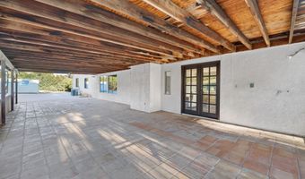 33201 Barber Rd, Agua Dulce, CA 91390