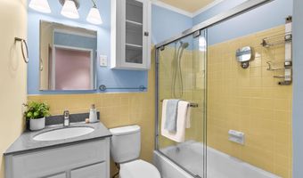 10857 DEBORAH Dr, Potomac, MD 20854