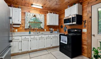 1062 Wilder Hwy, Alpine, TN 38543