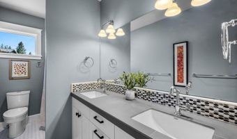 61525 Meeks Trl, Bend, OR 97702