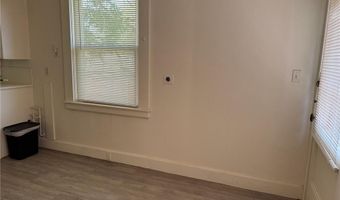44 Crest St, Middletown, RI 02842