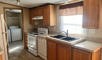 215 Elsie Ave, Agua Dulce, TX 78330