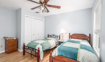 32 Country Way, Bethel, CT 06801