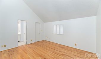 30 Maple Ridge Ln, Asheville, NC 28806