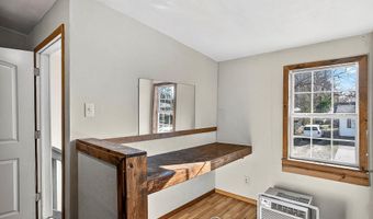 109 W Cline St, Aurora, MO 65605