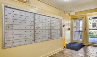 60 S VAN DORN St 210, Alexandria, VA 22304