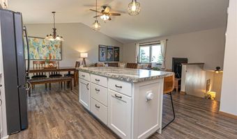 2580 Lois Ln SE, Alexandria, MN 56308