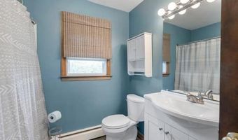 21 Old Farm Rd, Bristol, CT 06010