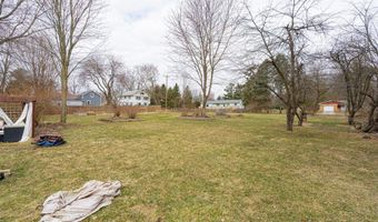 297 E Washington St, Almont, MI 48003