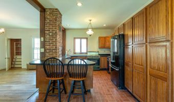 100 Cedar St, Belfast, ME 04915