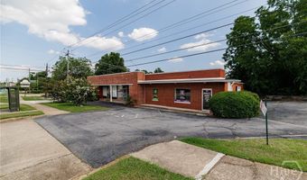 2109 W Broad St, Athens, GA 30606