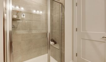 43792 MIDDLEWAY Ter, Ashburn, VA 20147