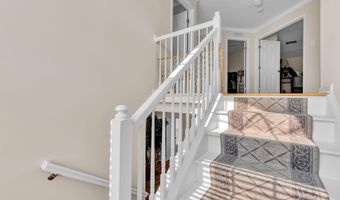 29 Tupelo Rd, Bayville, NJ 08721