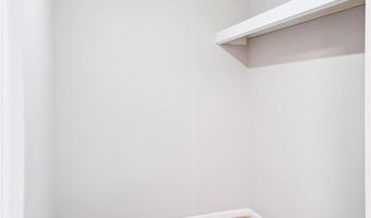 4600 DUKE St 930, Alexandria, VA 22304
