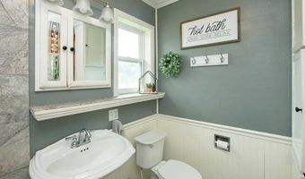 1127 Parriott, Aplington, IA 50604