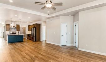 789 Clover Hill Dr, North Liberty, IA 52317