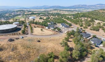 1213 Overlook Dr, Eagle Point, OR 97524