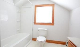 671 Essex St, Bangor, ME 04401