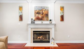 61 Cliffwood Dr, Allentown, NJ 08501